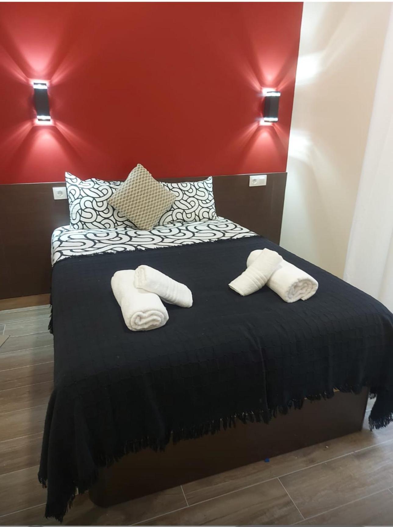 Hostal “ Infantas” Madrid Eksteriør bilde