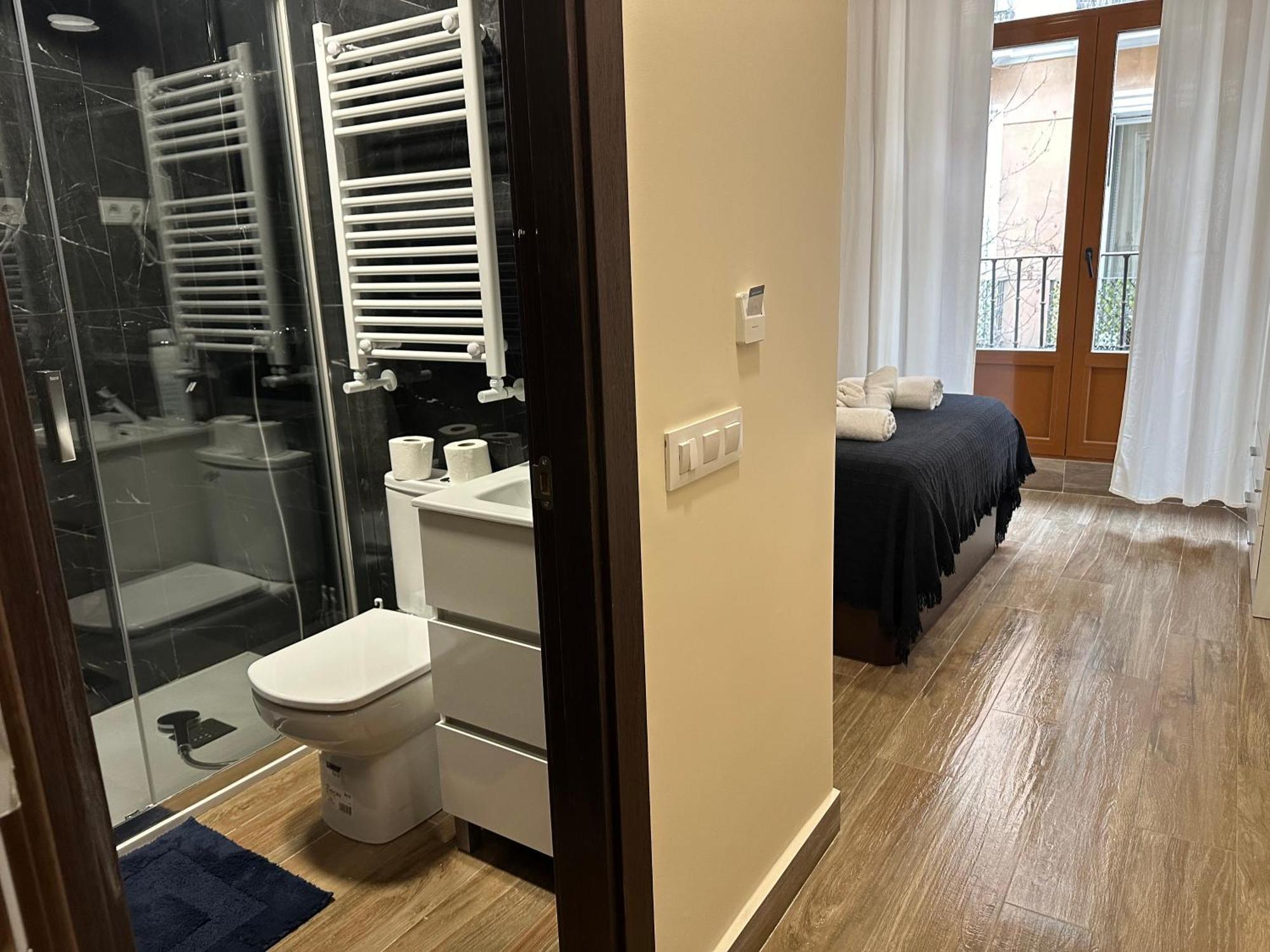 Hostal “ Infantas” Madrid Eksteriør bilde